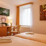 Zur Margarethenmuehle - Landgasthof Und Waldhotel