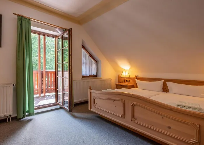 Hotel Zur Margarethenmuehle - Landgasthof Und Waldhotel Rosswein